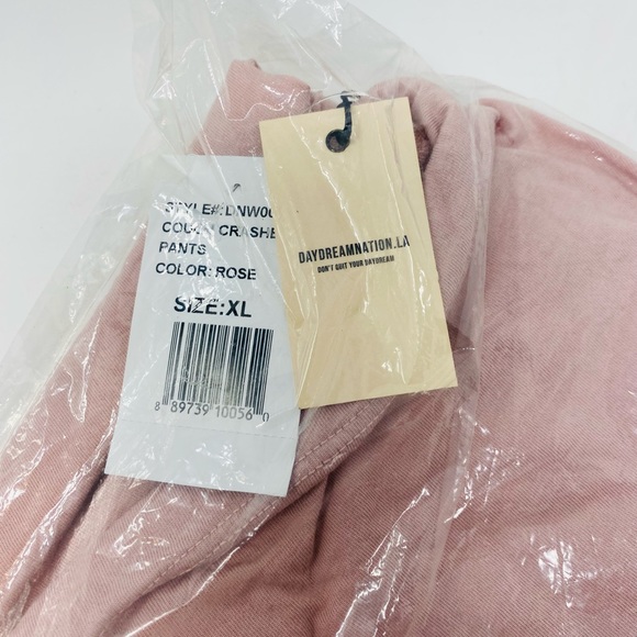 NWT Revolve Daydream Nation Couch Crasher Pants Pink Medium, Large &  X-Large - Picture 8 of 9